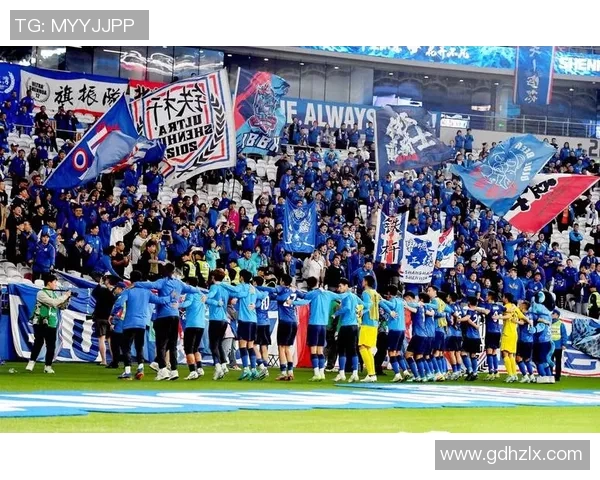 西安足球明星赛盛大开启球迷齐聚见证足球传奇对决