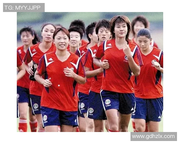 足球明星与女团的缘分揭秘他们的共同爱好与互动故事